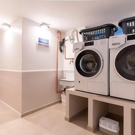7 Apartment *
