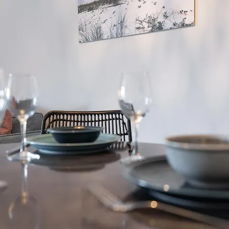 Apartment 7